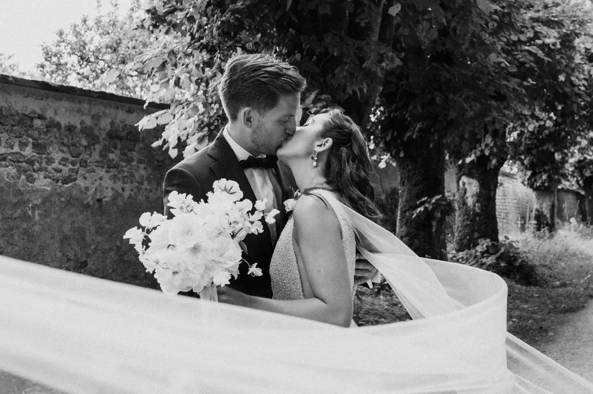 Proches lors d un mariage a Orleans