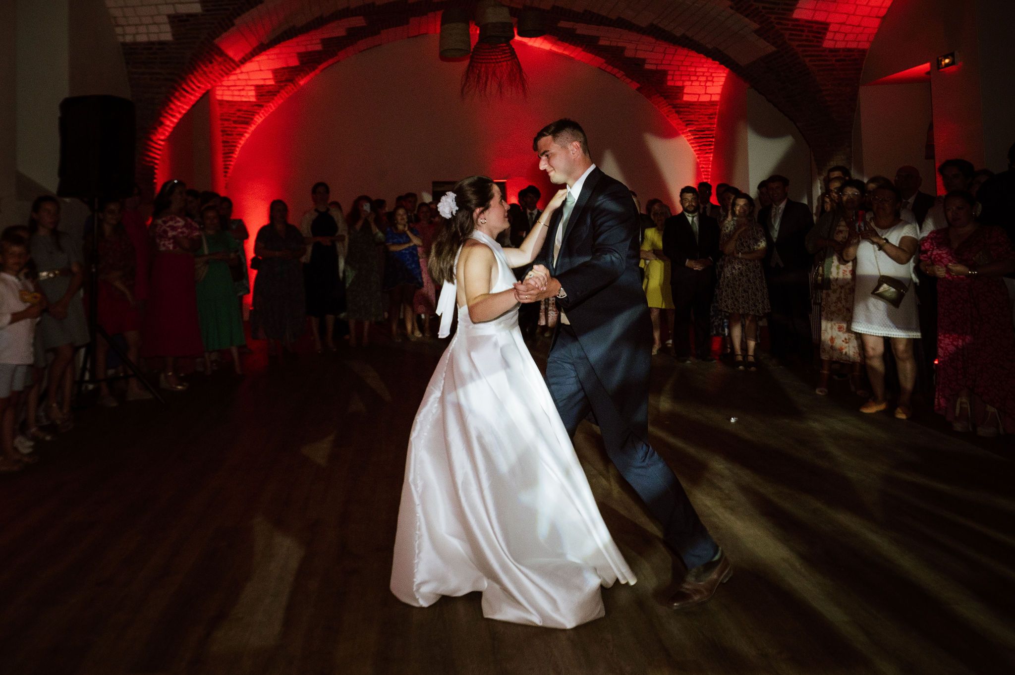 Soirée dansante dans la salle voûtée du Domaine de Vauluisant